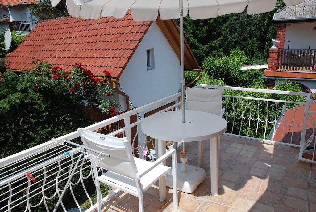 Antal Apartmanok Zalakaros Habitación foto